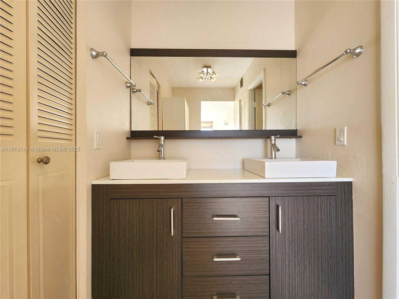 Small Image of 2025 NORTH EAST 164TH ST #503, North Miami Beach Number 21