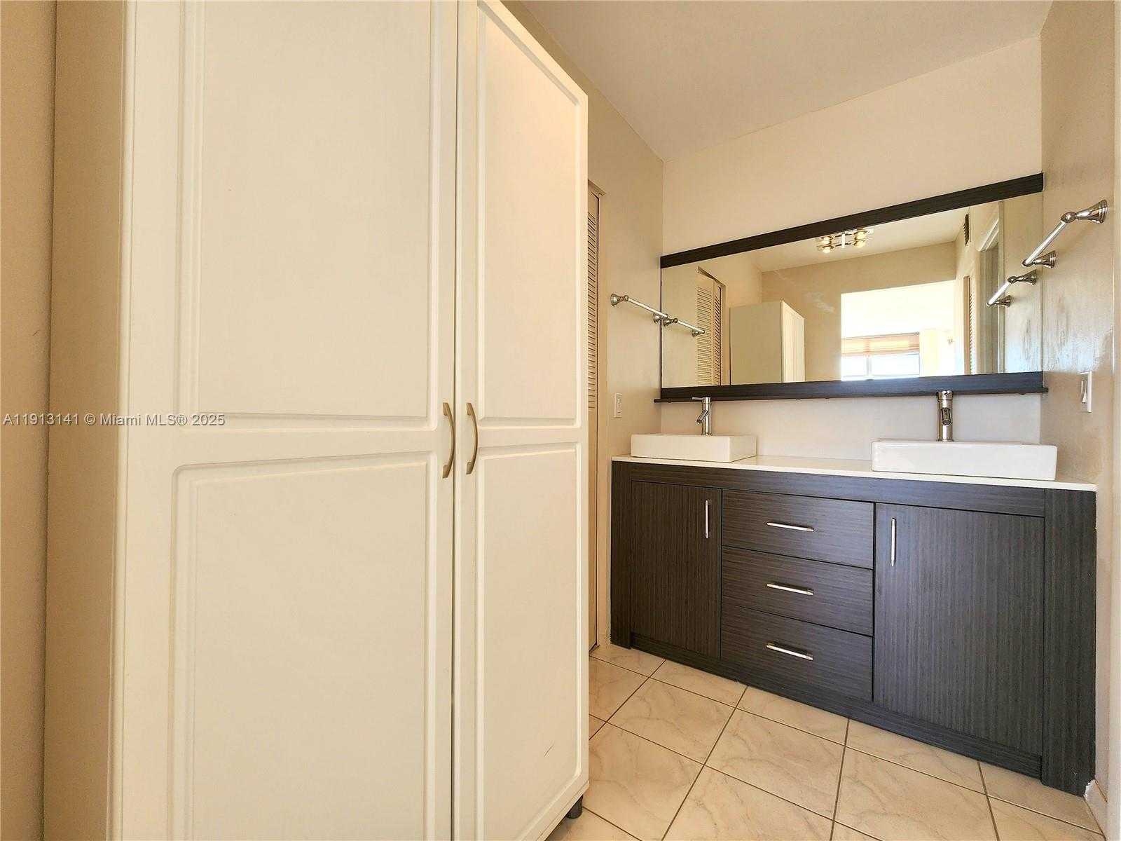 Small Image of 2025 NORTH EAST 164TH ST #503, North Miami Beach Number 22