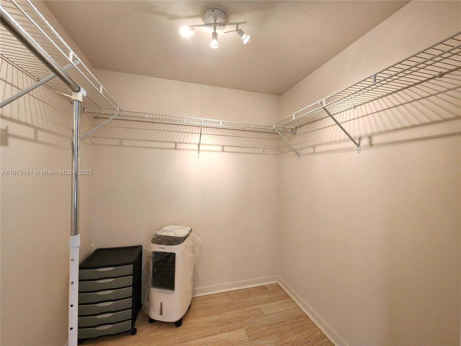 Small Image of 2025 NORTH EAST 164TH ST #503, North Miami Beach Number 25