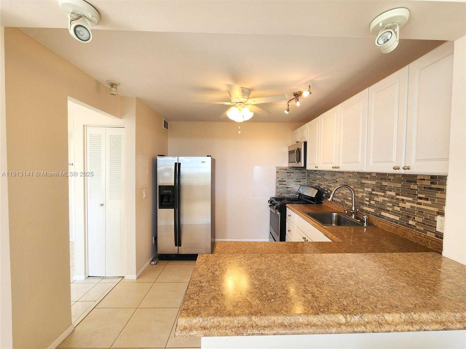 Small Image of 2025 NORTH EAST 164TH ST #503, North Miami Beach Number 7