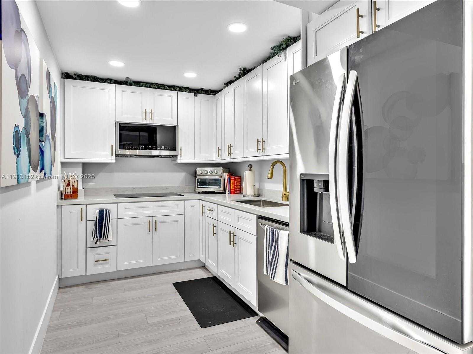 Small Image of 1865 NE 79th St, Miami, FL 33138, USA Number 14