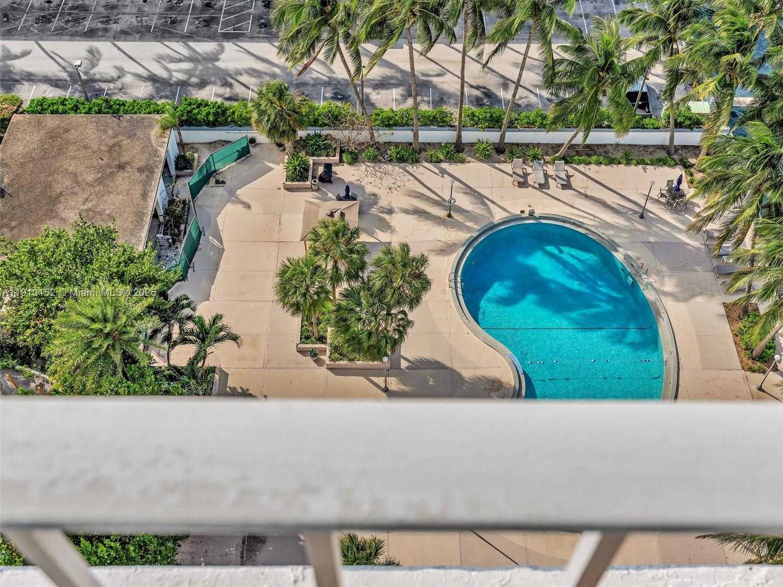 Small Image of 1865 NE 79th St, Miami, FL 33138, USA Number 23