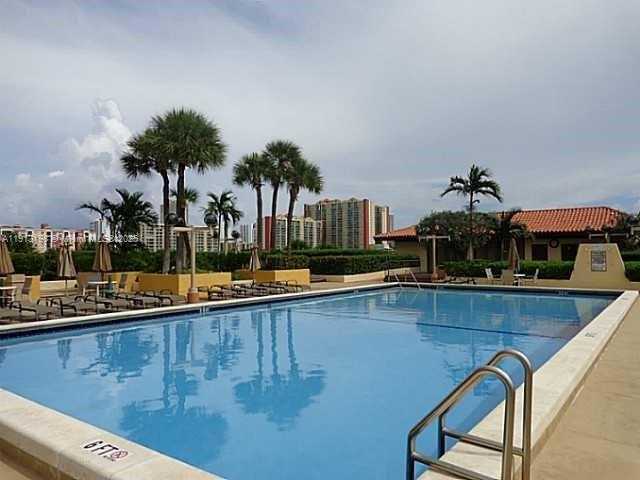 Small Image of 290 174TH ST #M10, Sunny Isles Beach Number 22
