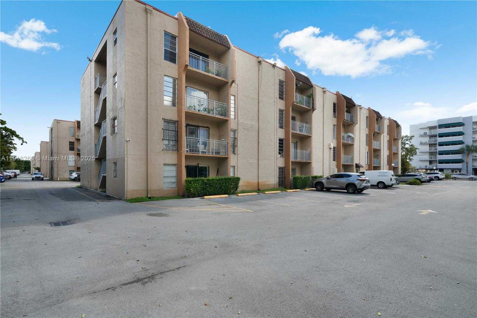 Small Image of 4855 NORTH WEST 7TH ST #409-6, Miami Number 21