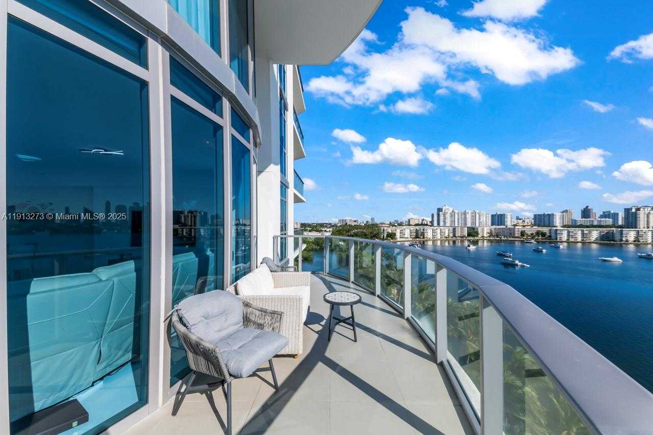 Small Image of 17301 BISCAYNE BLVD #811, North Miami Beach Number 13