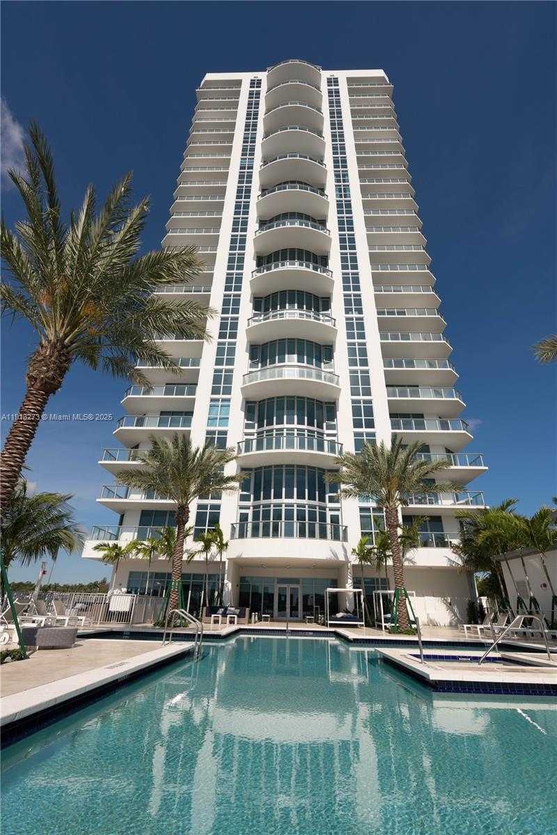 Small Image of 17301 BISCAYNE BLVD #811, North Miami Beach Number 41