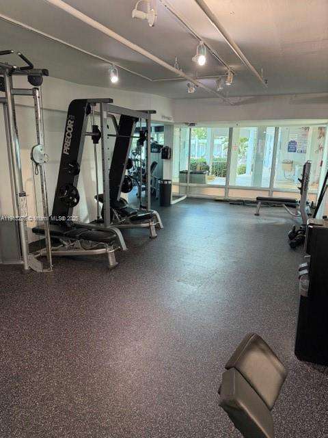 Small Image of 5055 COLLINS AVE #9A, Miami Beach Number 17