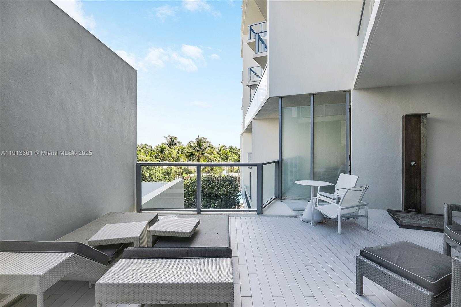 Small Image of 2201 COLLINS AVE #431, Miami Beach Number 17
