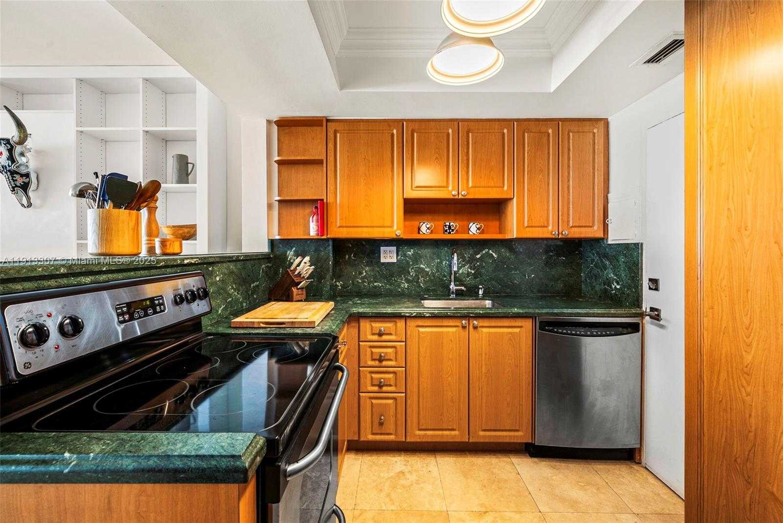 Small Image of 20 ISLAND AVE #1005, Miami Beach Number 11