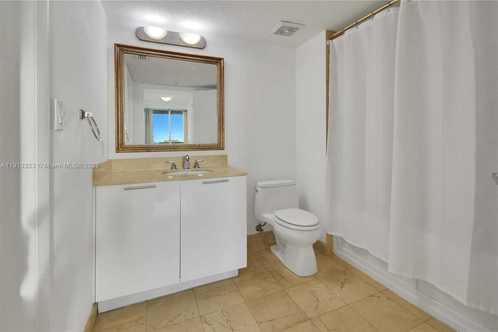 Small Image of 1800 NORTH BAYSHORE DR #2604, Miami Number 15