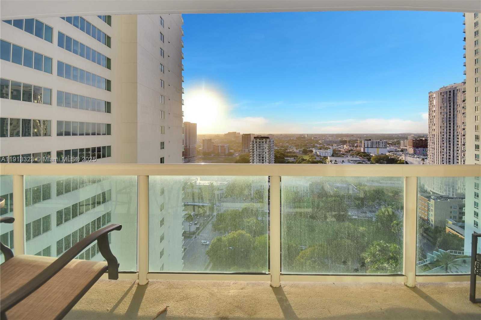 Small Image of 1800 NORTH BAYSHORE DR #2604, Miami Number 18