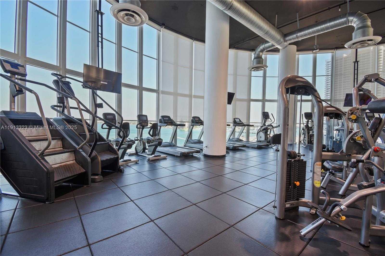 Small Image of 1800 NORTH BAYSHORE DR #2604, Miami Number 26