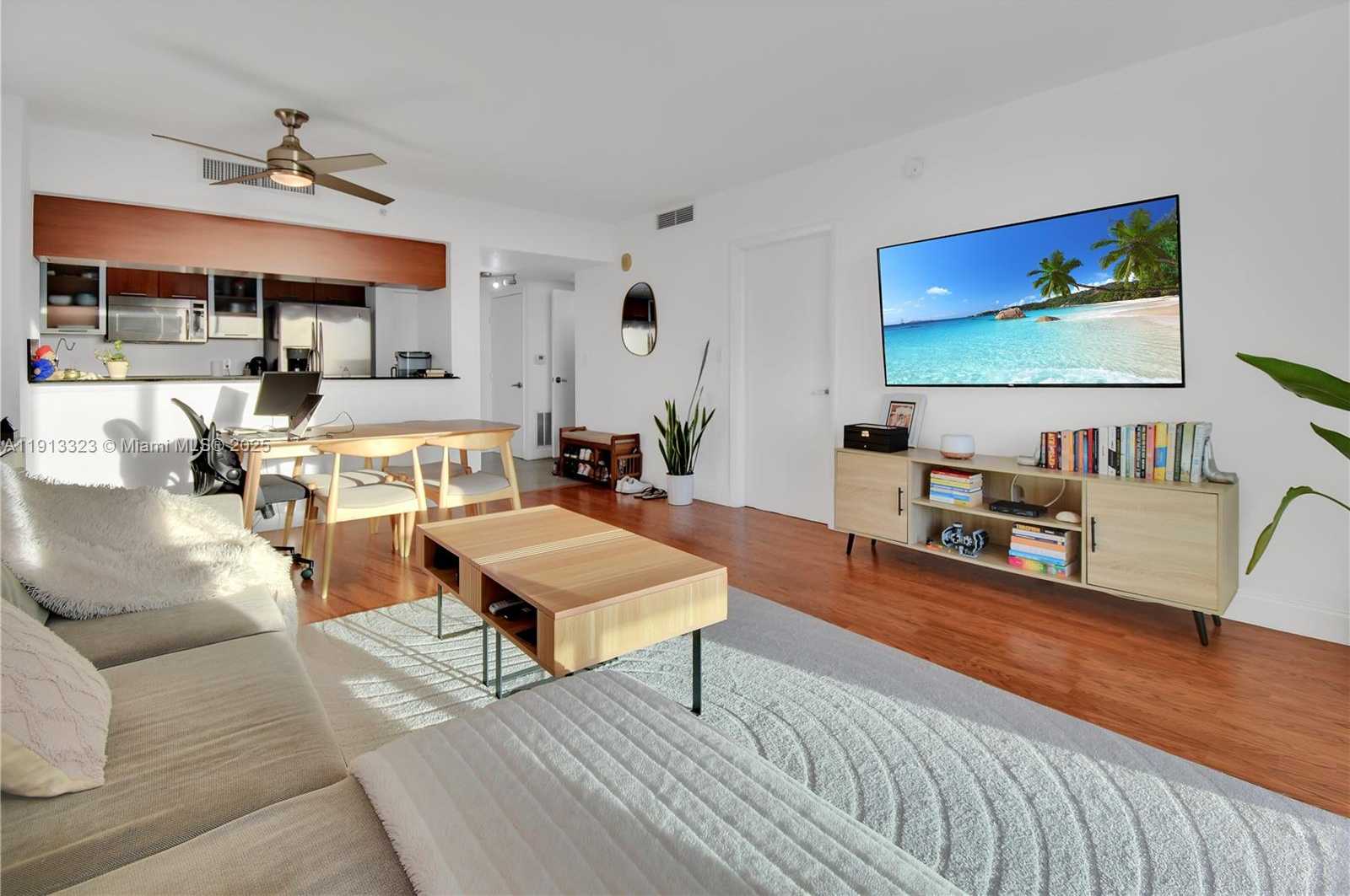 Small Image of 1800 NORTH BAYSHORE DR #2604, Miami Number 5