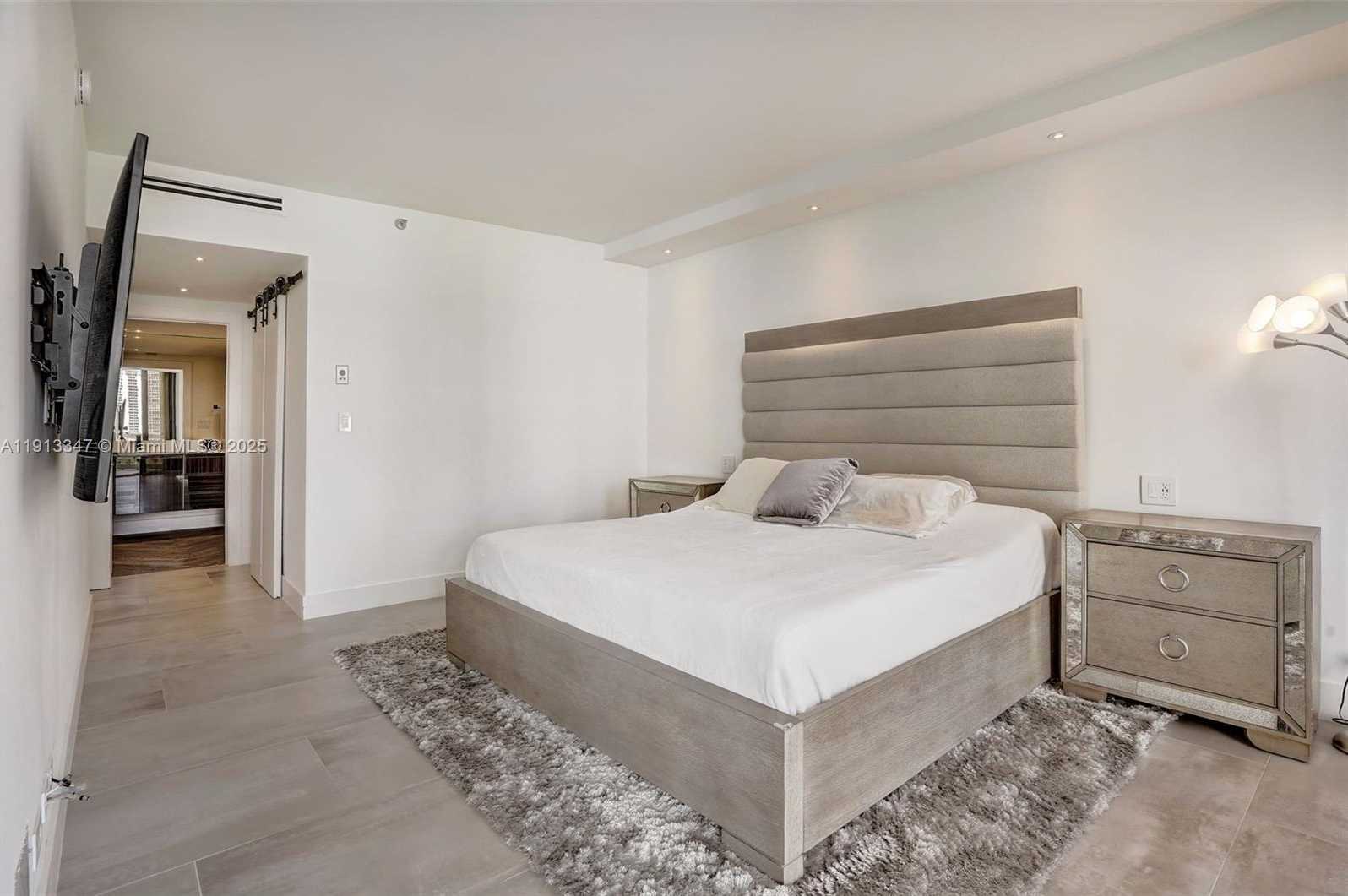 Small Image of 20191 EAST COUNTRY CLUB DR #802, Aventura Number 9