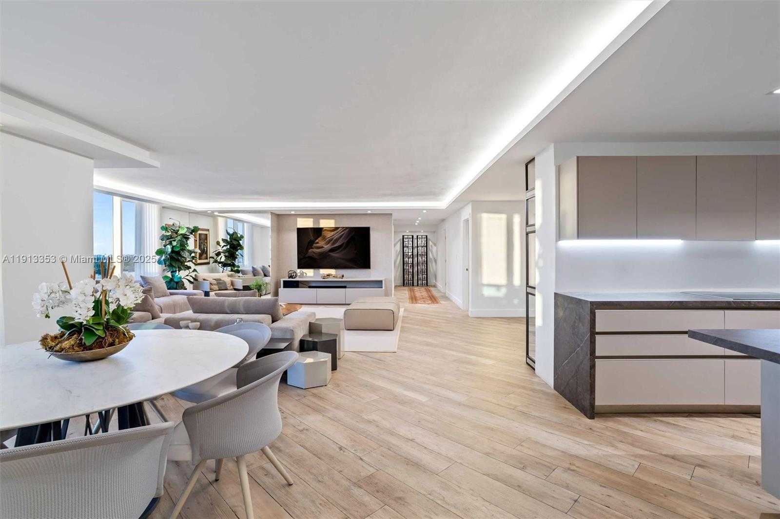 Small Image of 2301 COLLINS AVE #1432, Miami Beach Number 51