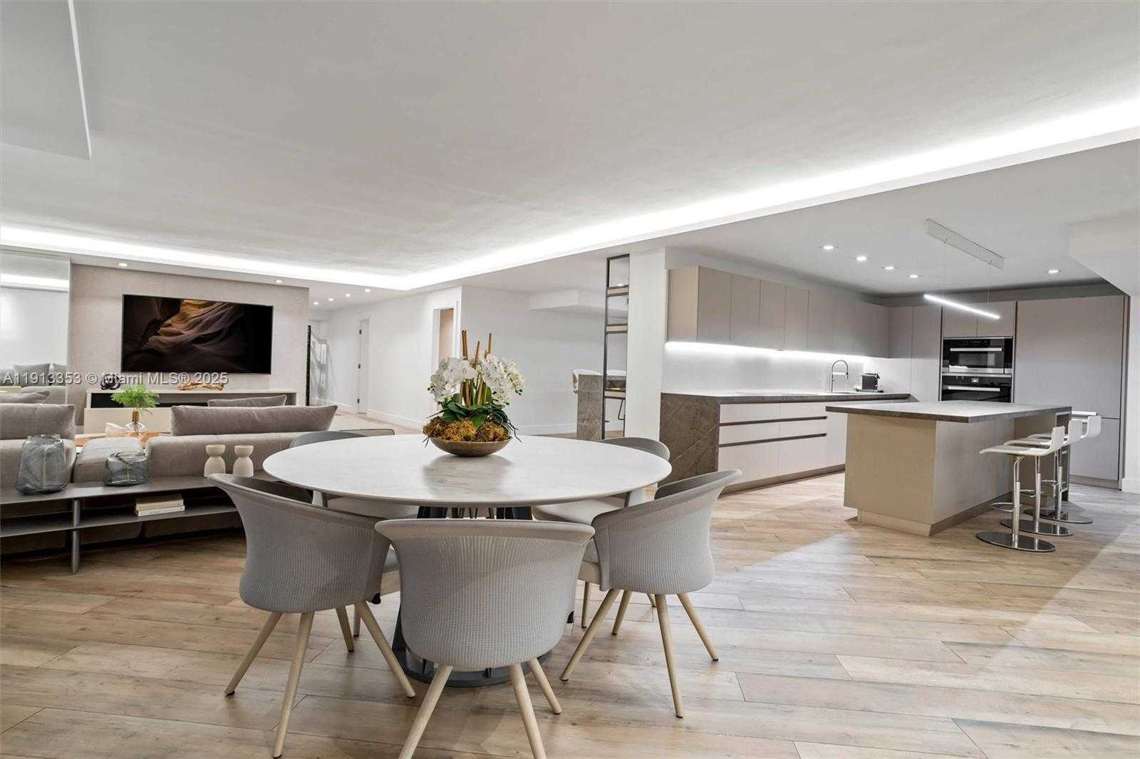 Small Image of 2301 COLLINS AVE #1432, Miami Beach Number 52