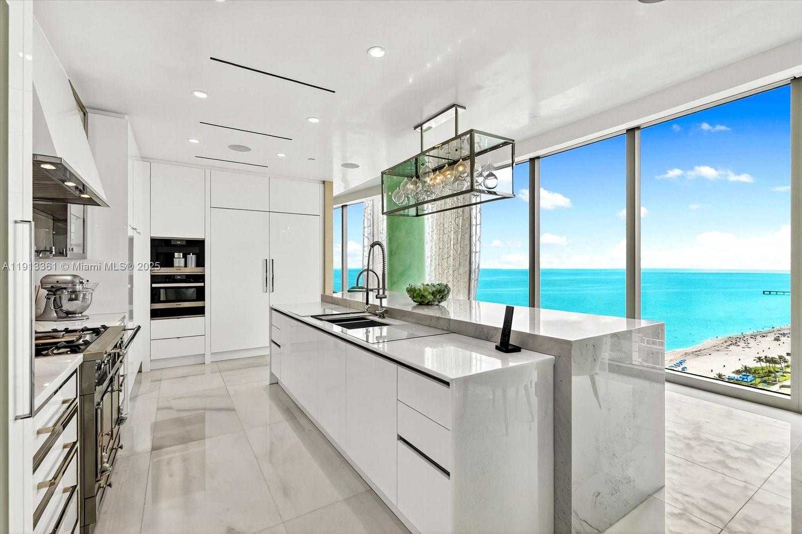 Small Image of 17901 COLLINS AVE #2004, Sunny Isles Beach Number 27