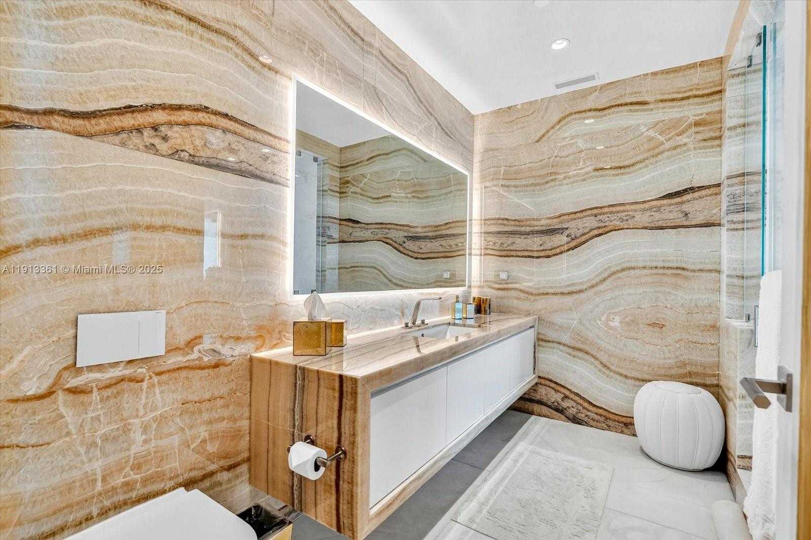 Small Image of 17901 COLLINS AVE #2004, Sunny Isles Beach Number 34