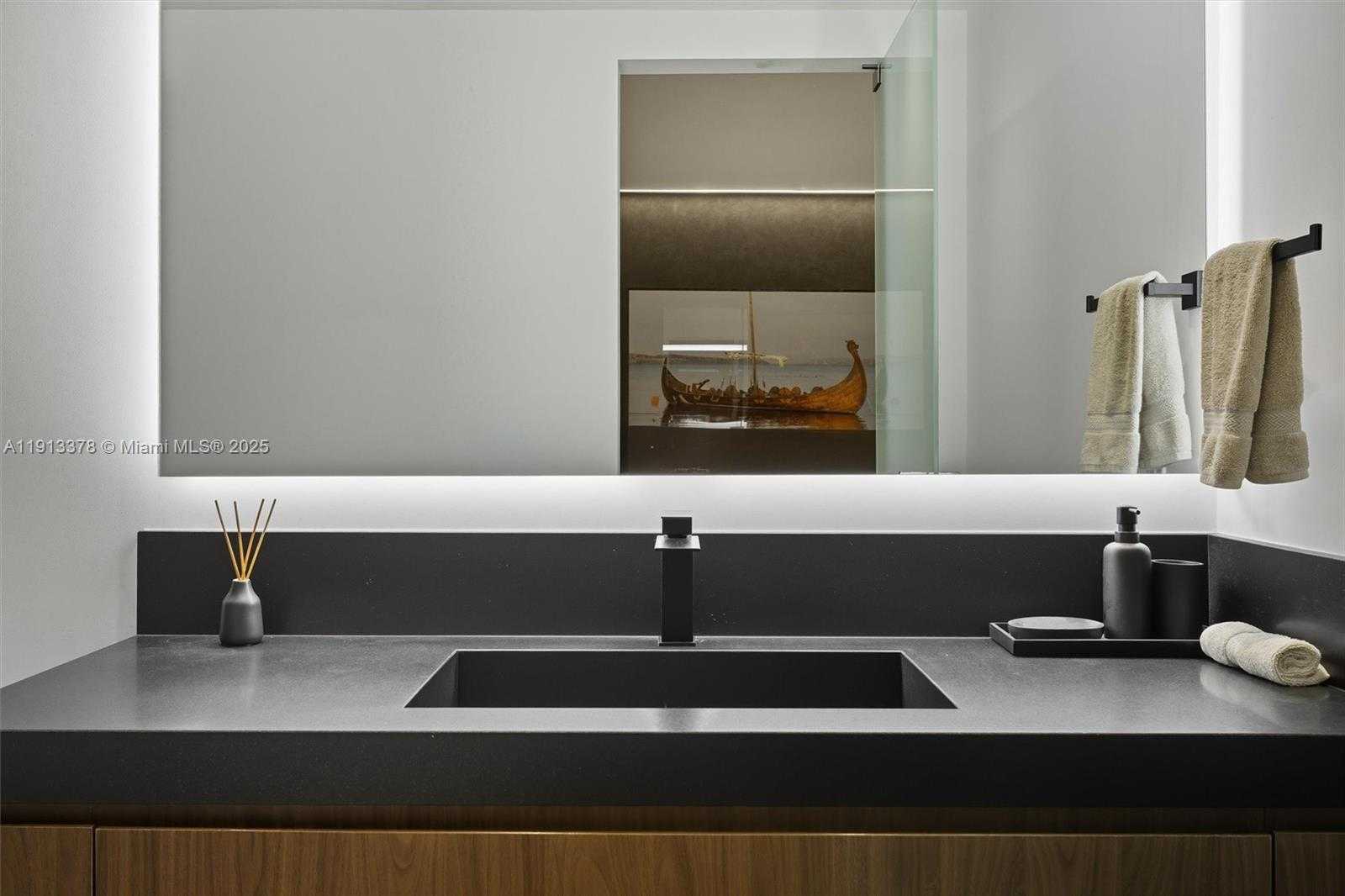 Small Image of 2301 COLLINS AVE #1634, Miami Beach Number 28