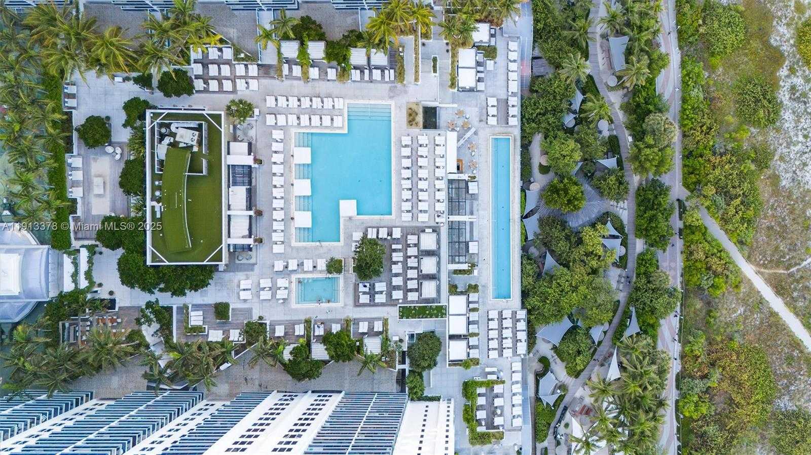 Small Image of 2301 COLLINS AVE #1634, Miami Beach Number 3