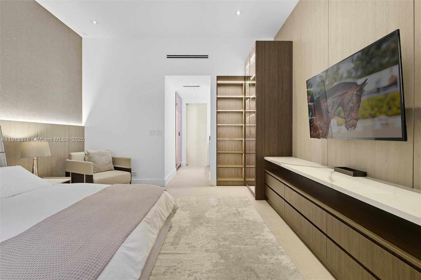 Small Image of 2301 COLLINS AVE #1634, Miami Beach Number 36