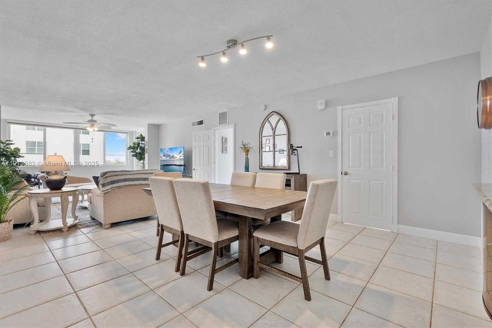 Small Image of 5005 COLLINS AVE #708, Miami Beach Number 5