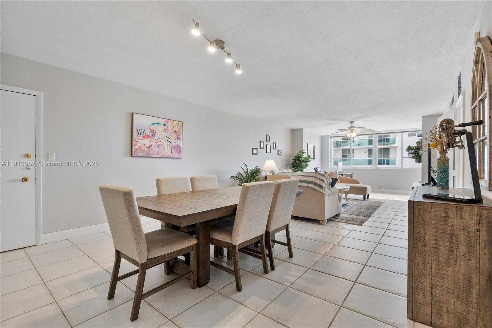 Small Image of 5005 COLLINS AVE #708, Miami Beach Number 6