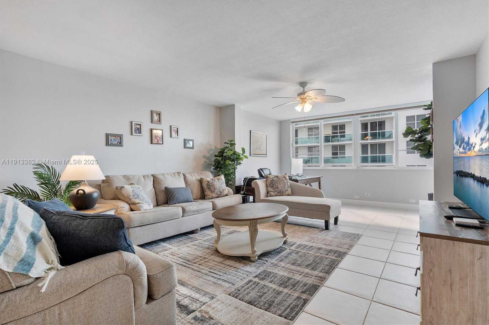 Small Image of 5005 COLLINS AVE #708, Miami Beach Number 7