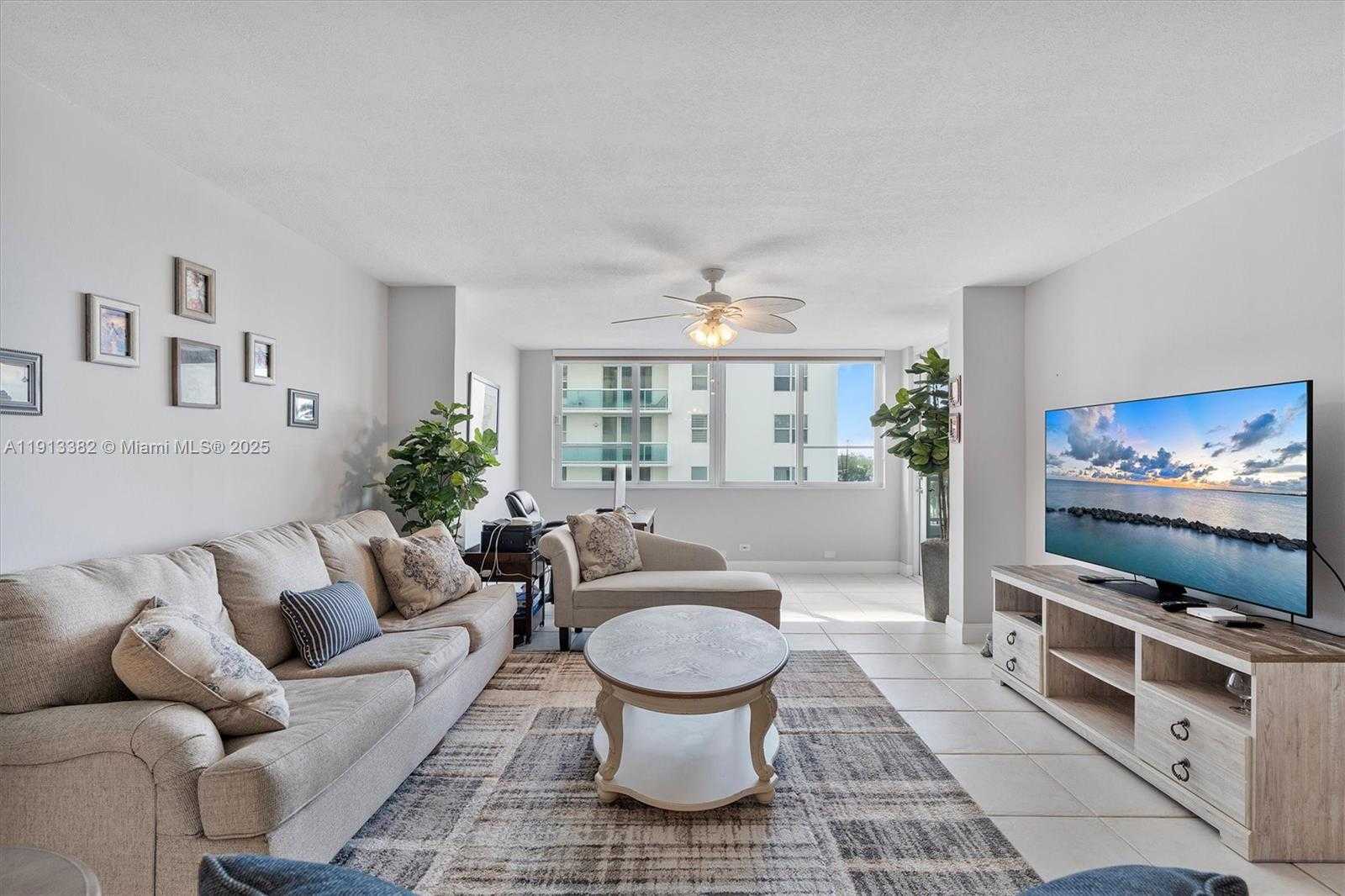 Small Image of 5005 COLLINS AVE #708, Miami Beach Number 8