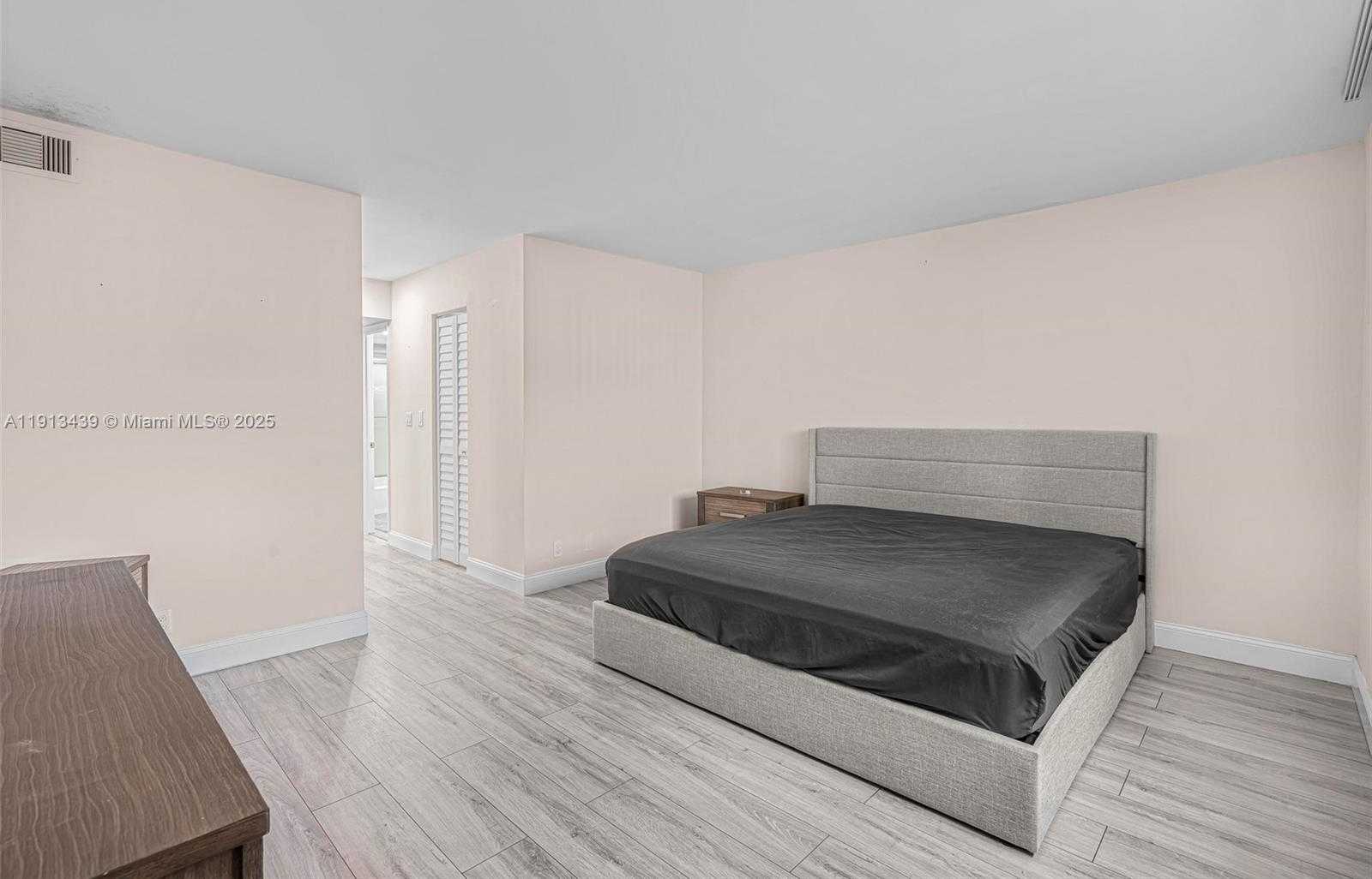 Small Image of 609 NORTH EAST 14TH AVE #603, Hallandale Beach Number 12