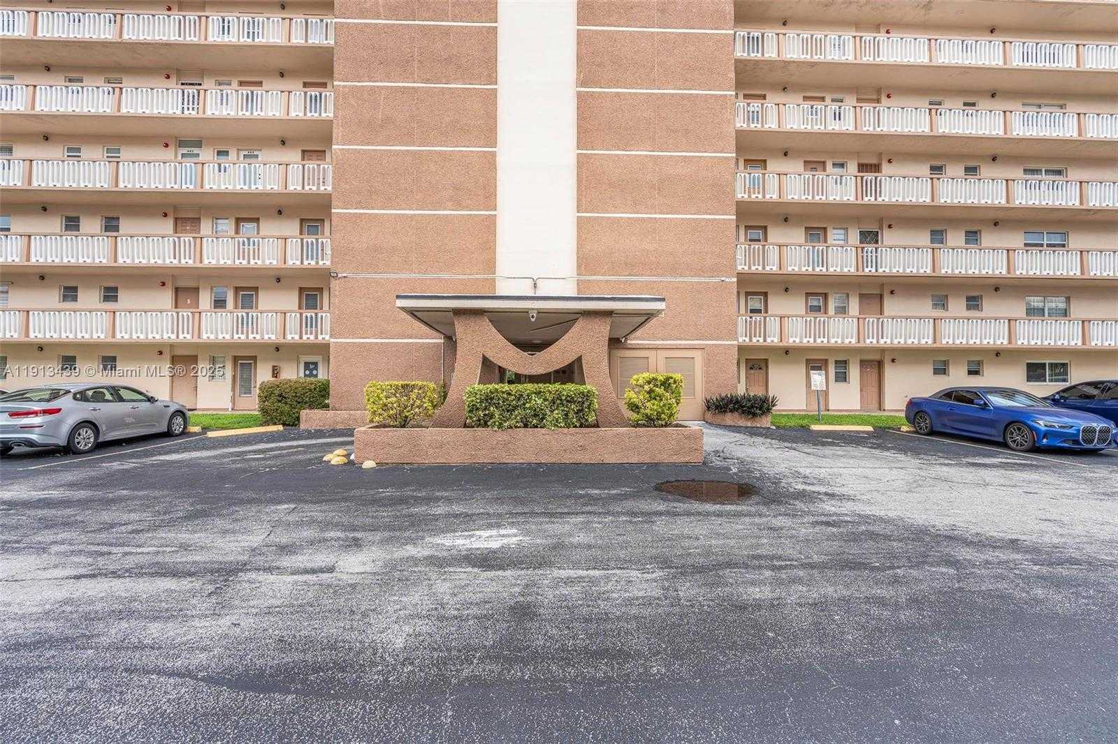 Small Image of 609 NORTH EAST 14TH AVE #603, Hallandale Beach Number 20
