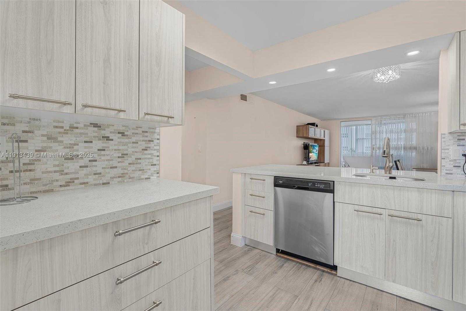 Small Image of 609 NORTH EAST 14TH AVE #603, Hallandale Beach Number 6