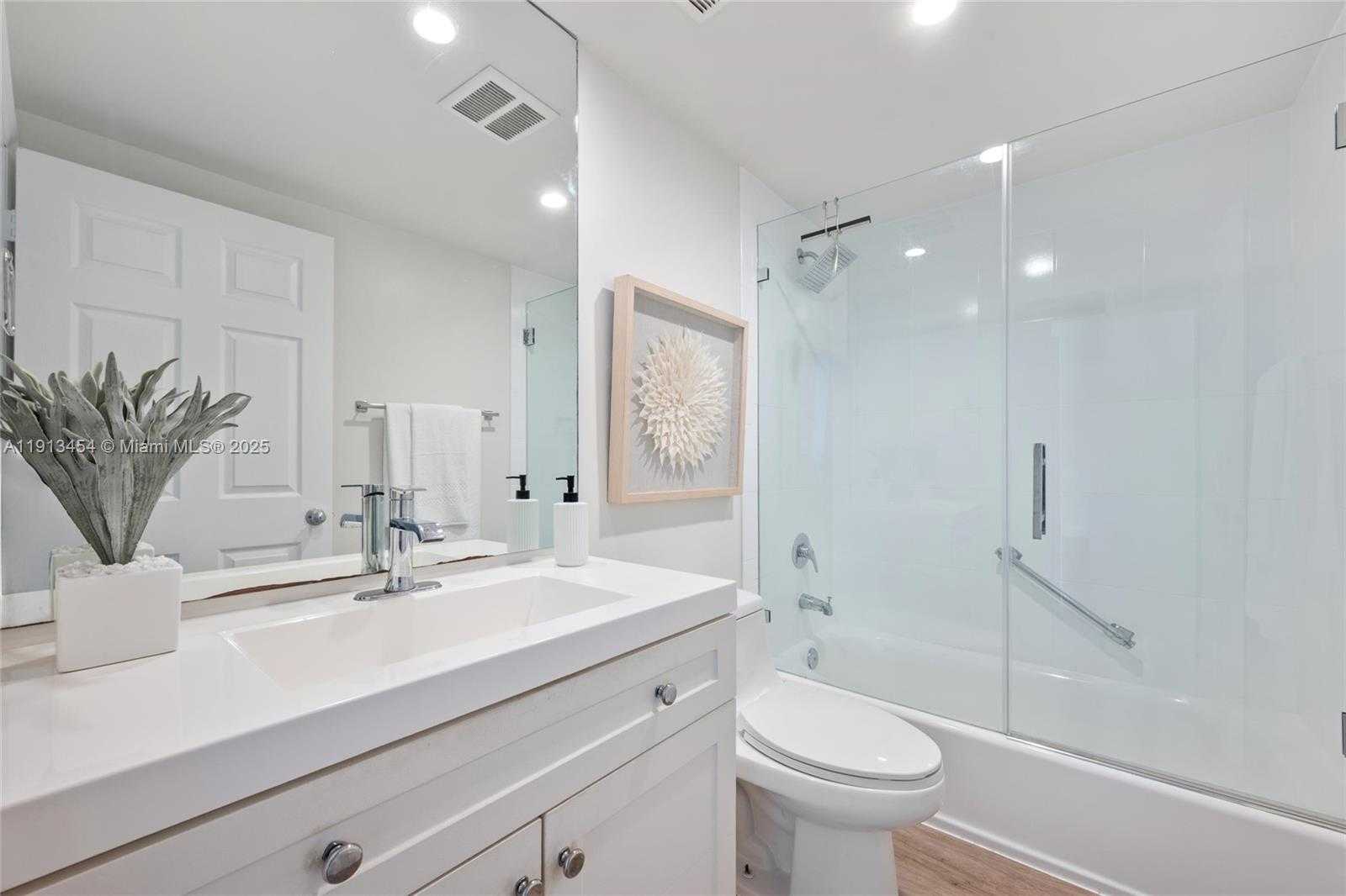 Small Image of 10350 WEST BAY HARBOR DR #10K, Bay Harbor Islands Number 20