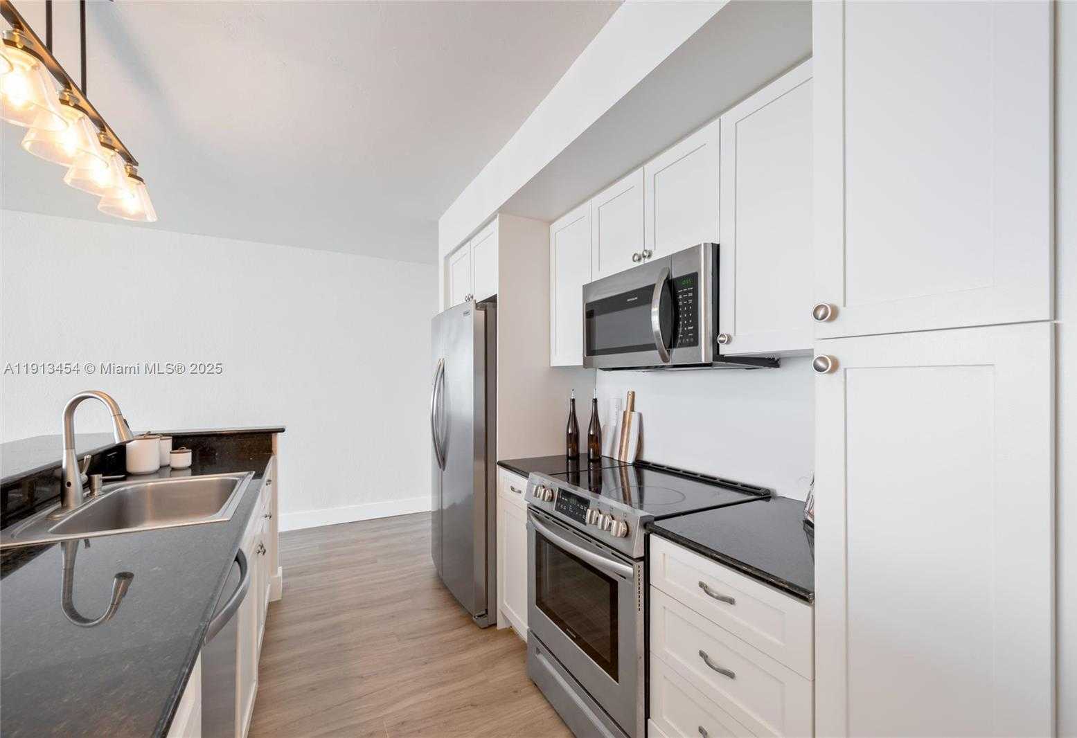 Small Image of 10350 WEST BAY HARBOR DR #10K, Bay Harbor Islands Number 7