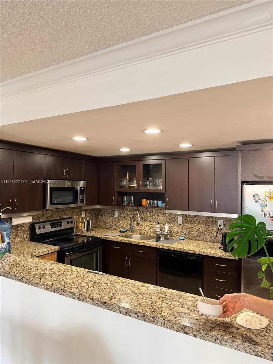 Small Image of 19380 COLLINS AVE #411, Sunny Isles Beach Number 2