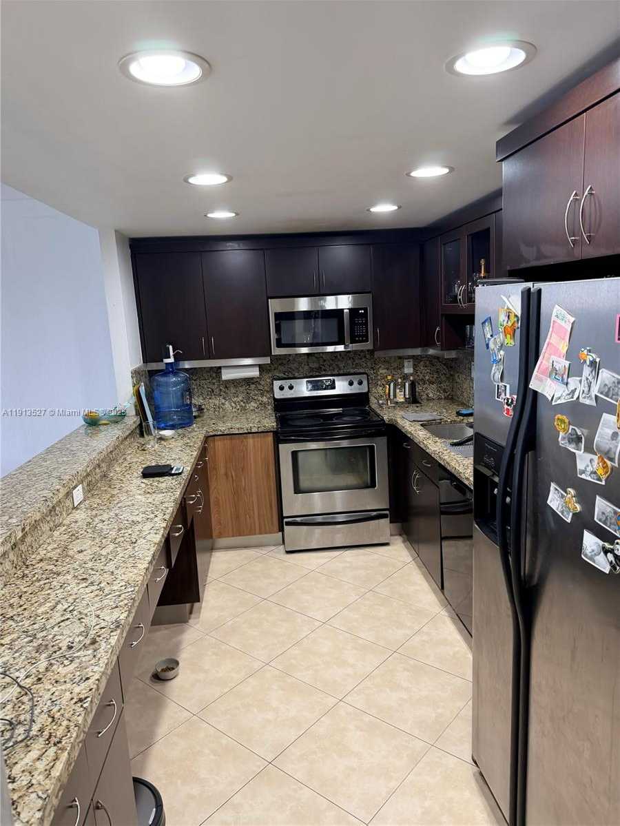 Small Image of 19380 COLLINS AVE #411, Sunny Isles Beach Number 3