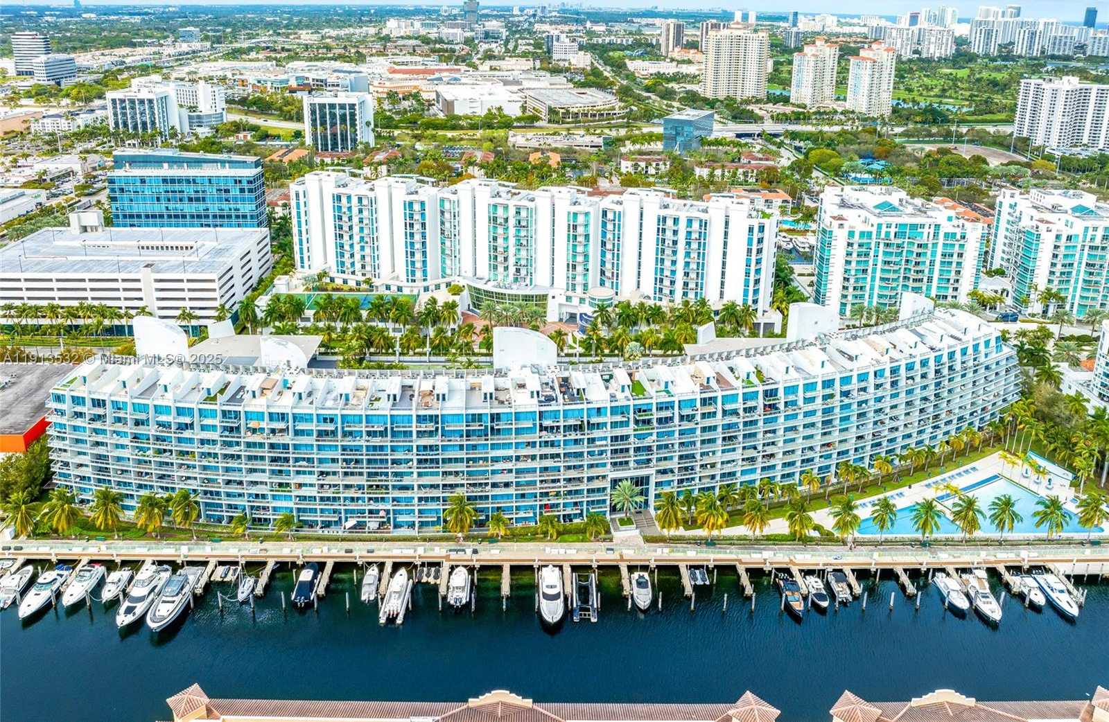 Small Image of Aventura Number 45