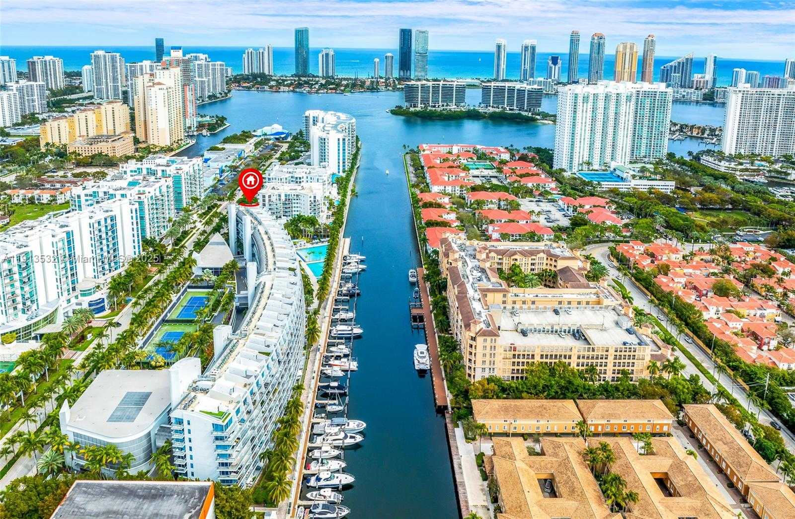 Small Image of Aventura Number 48