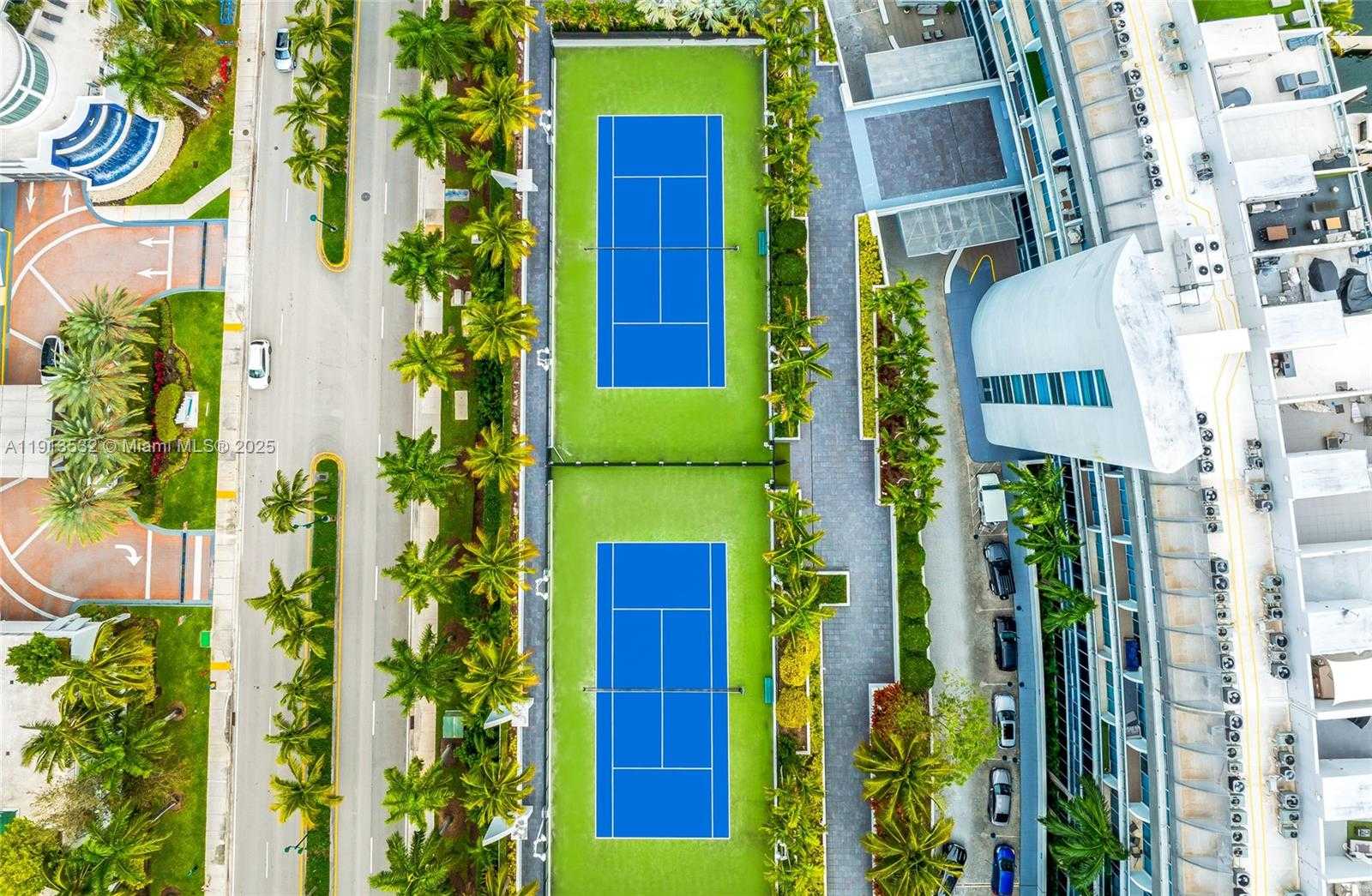 Small Image of Aventura Number 55