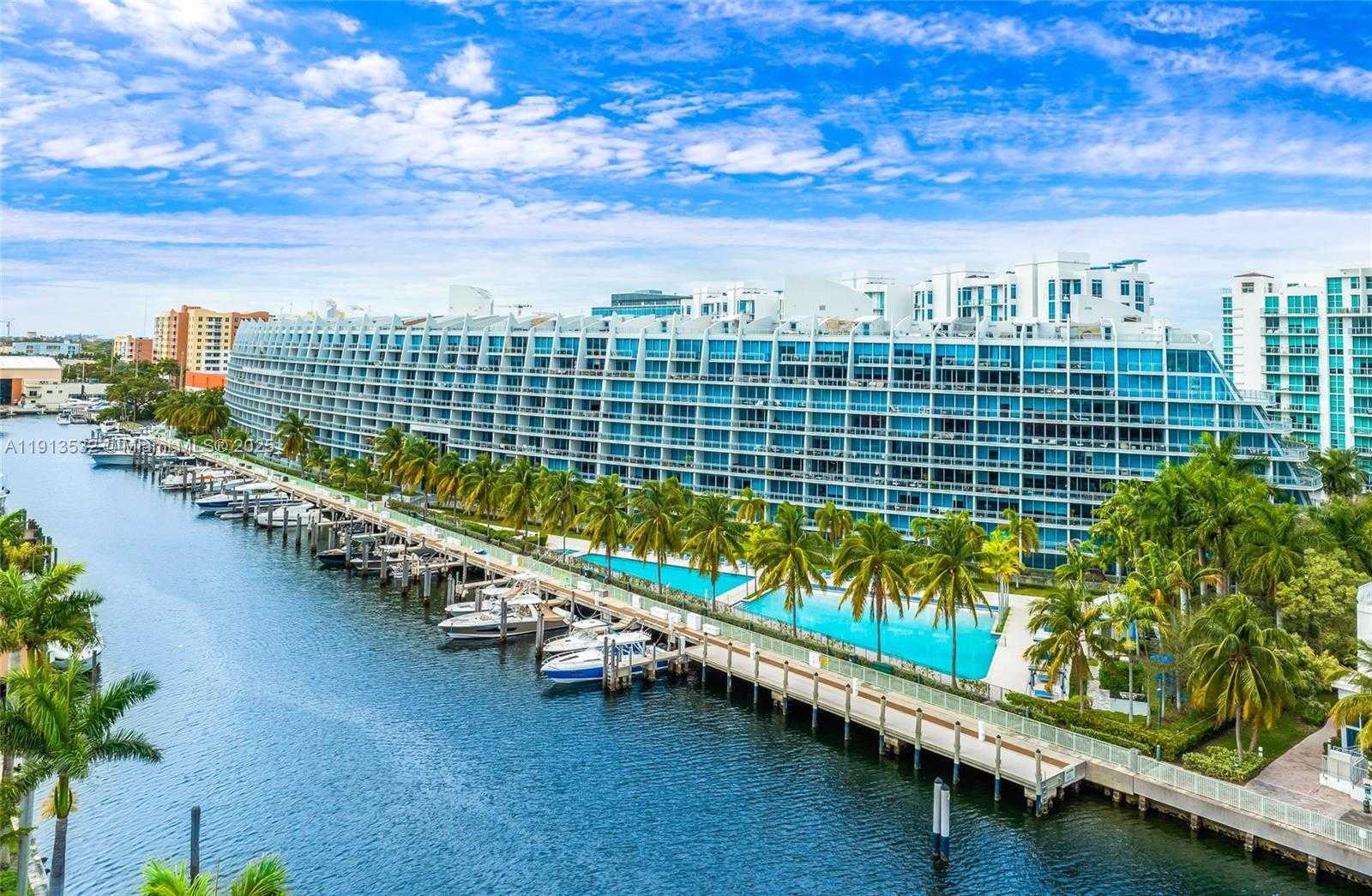 Small Image of Aventura Number 99