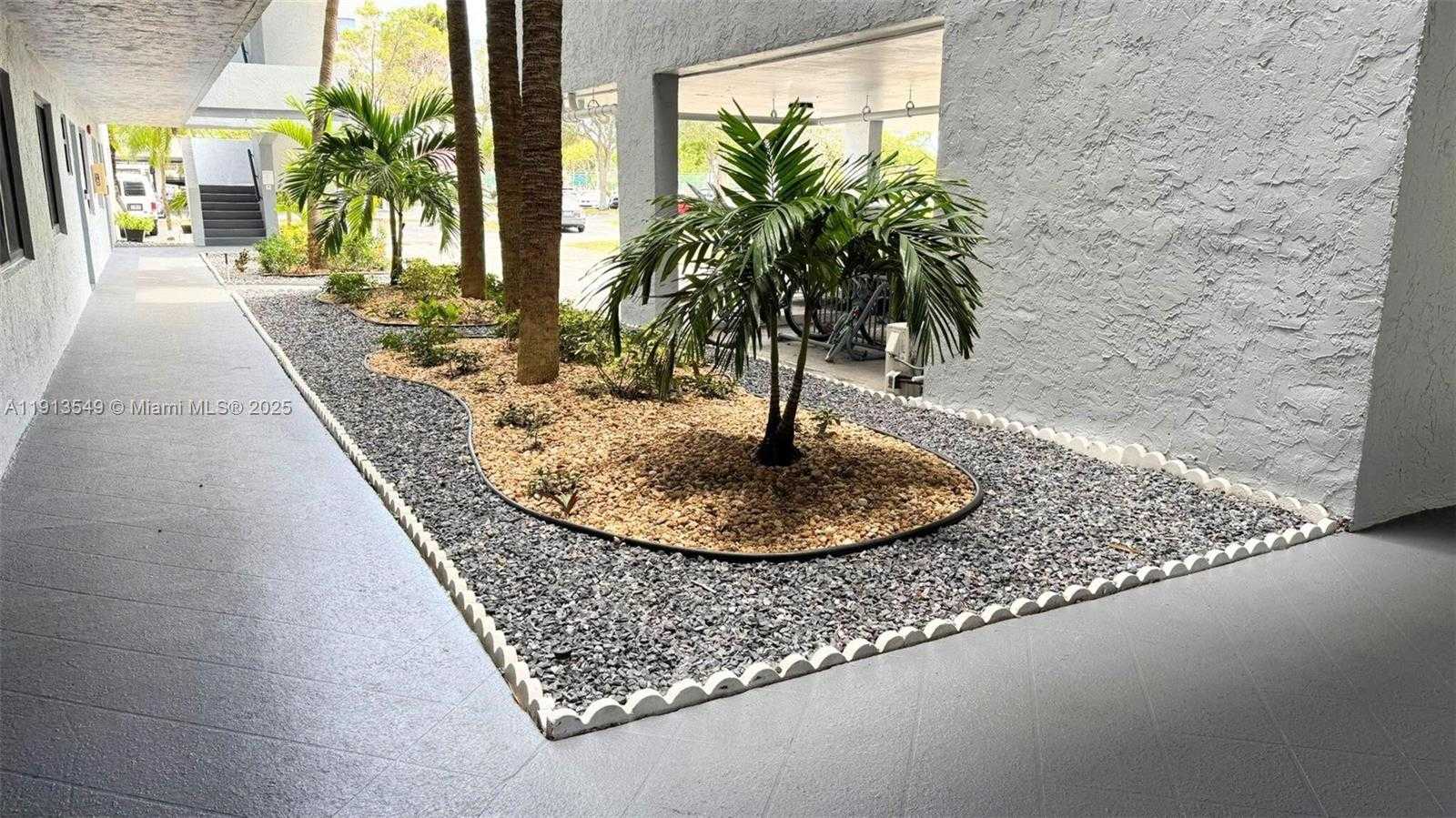 Small Image of 8020 HAMPTON BLVD #304, North Lauderdale Number 25