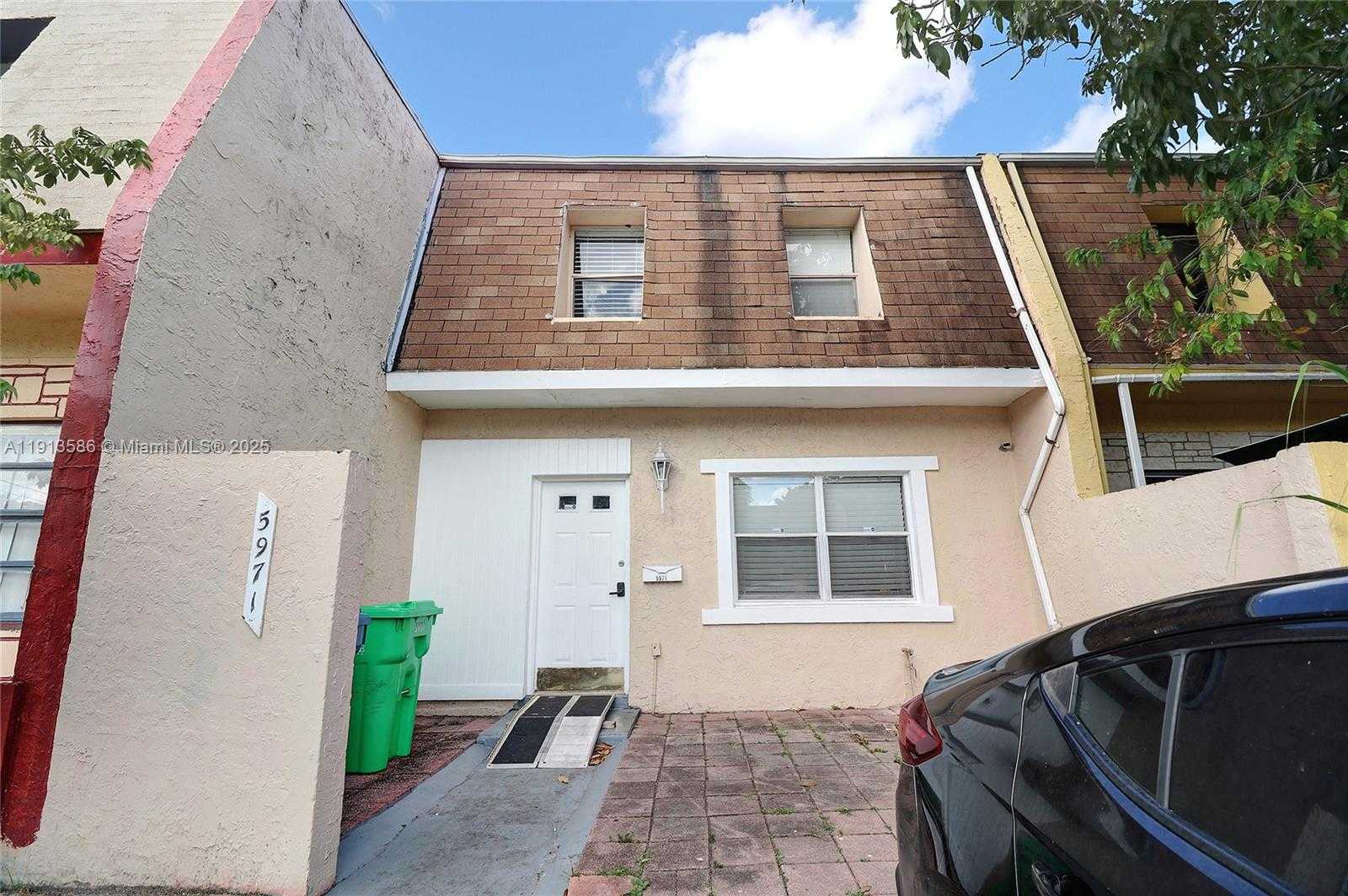 Small Image of 5971 NORTH WEST 24TH CT, Sunrise Number 2