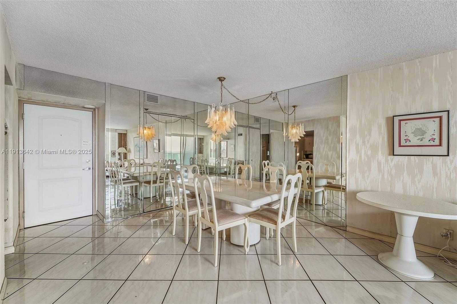 Small Image of 100 BAYVIEW DR #615, Sunny Isles Beach Number 15