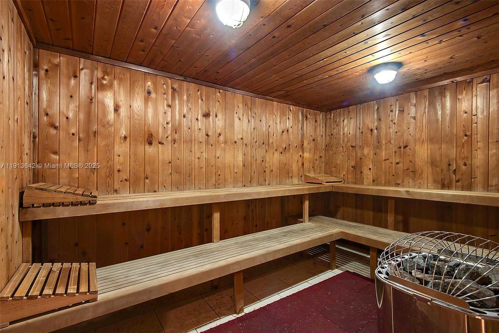 Small Image of 100 BAYVIEW DR #615, Sunny Isles Beach Number 18