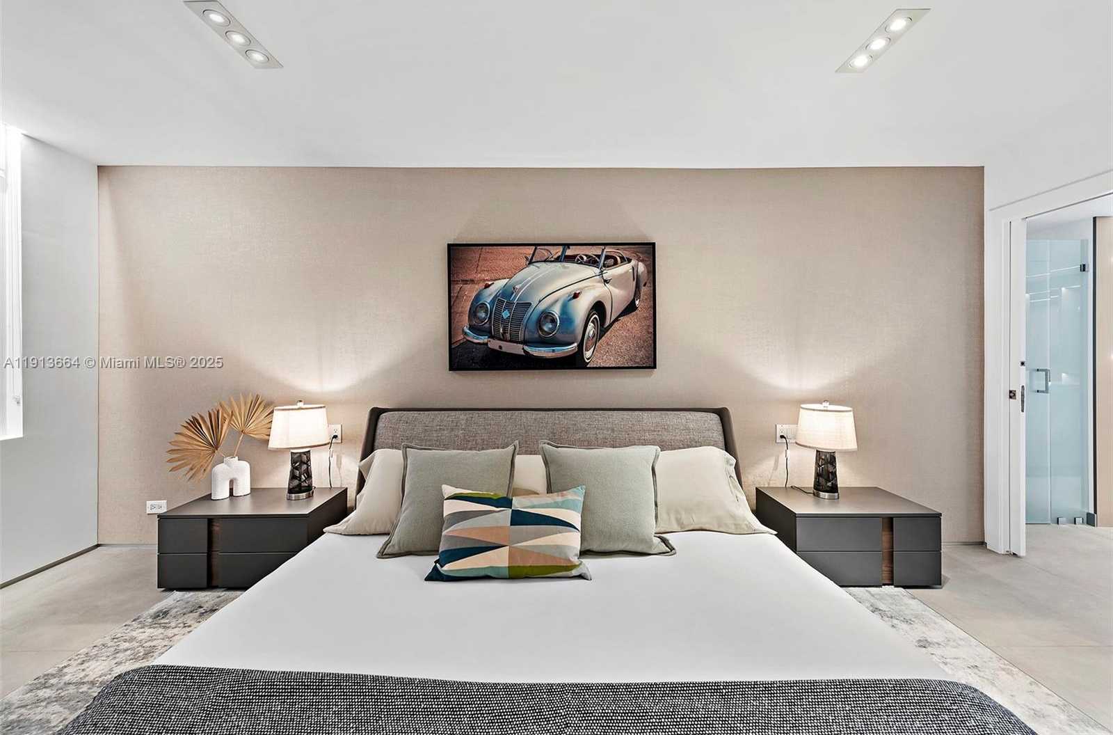 Small Image of 2301 COLLINS AVE #1004, Miami Beach Number 10