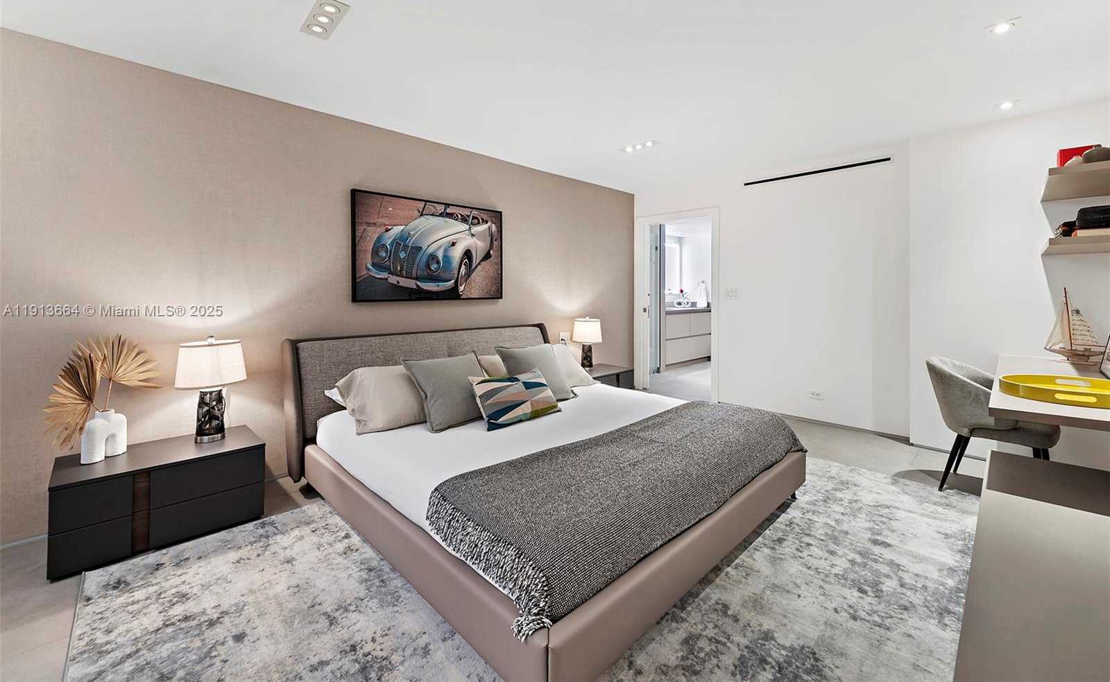 Small Image of 2301 COLLINS AVE #1004, Miami Beach Number 11