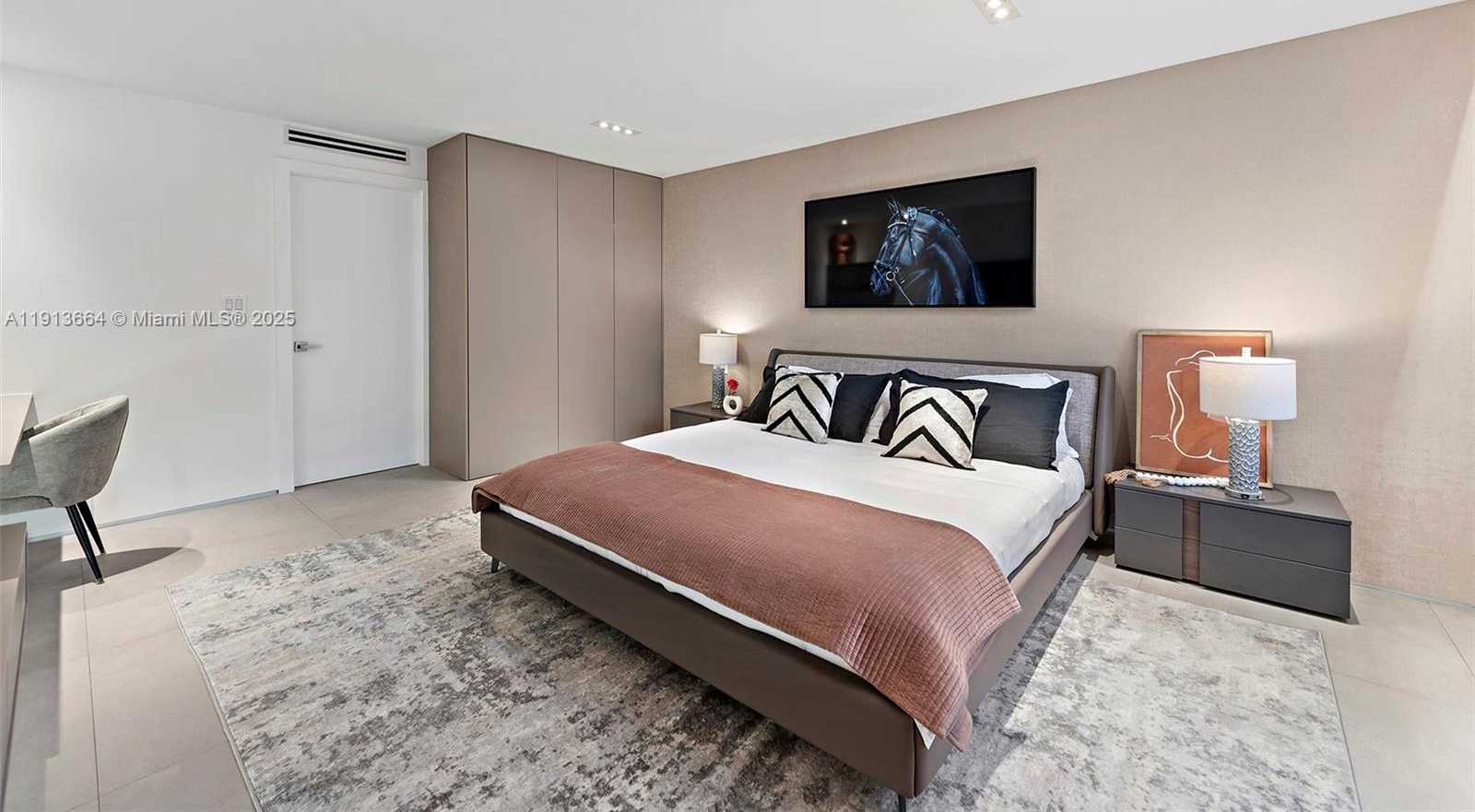 Small Image of 2301 COLLINS AVE #1004, Miami Beach Number 25