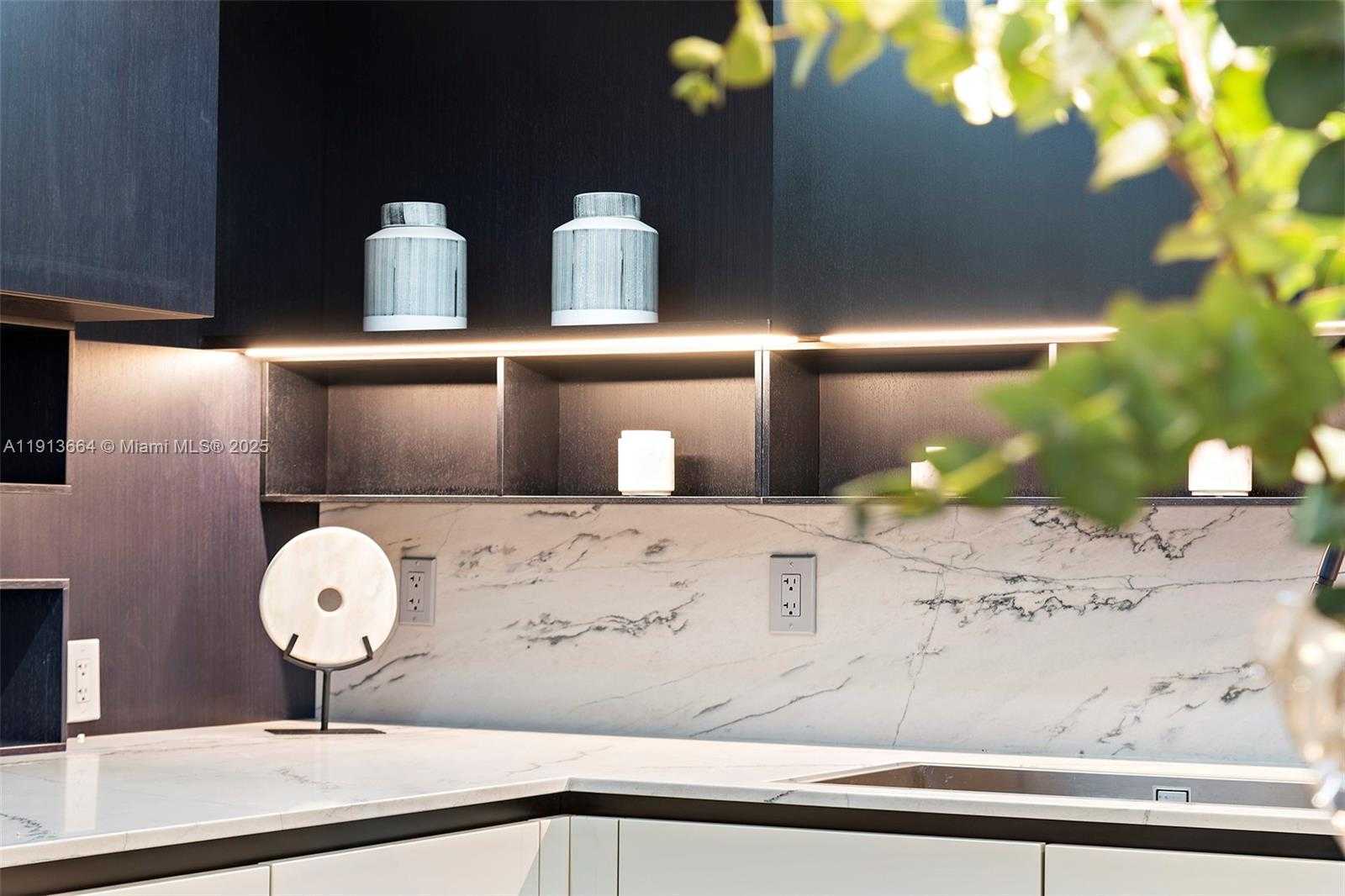 Small Image of 2301 COLLINS AVE #1004, Miami Beach Number 28