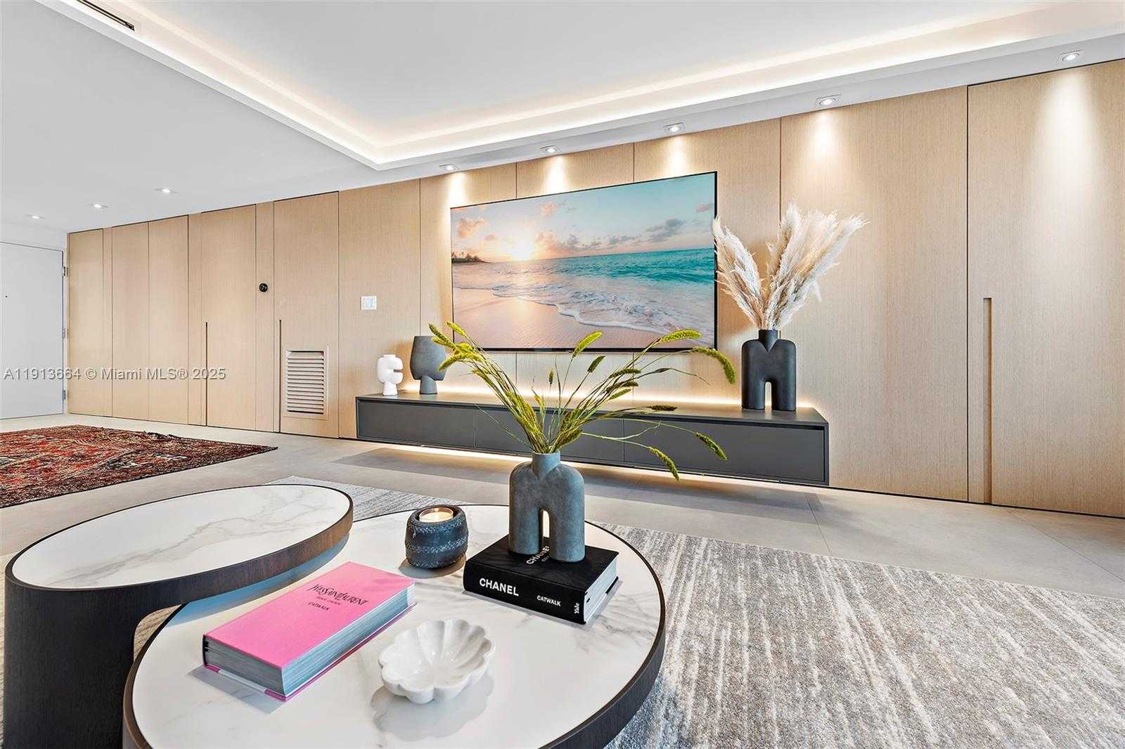 Small Image of 2301 COLLINS AVE #1004, Miami Beach Number 46