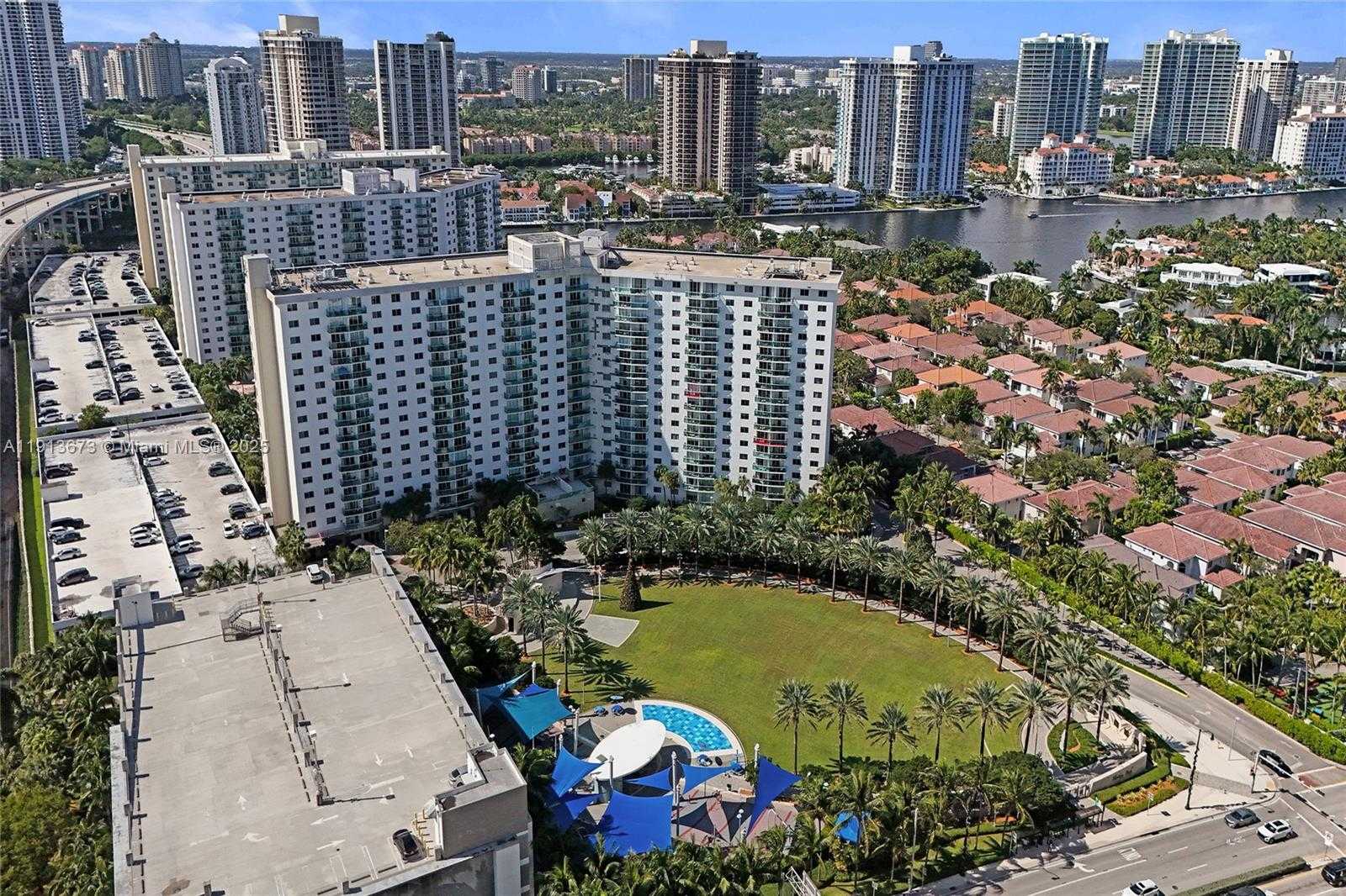 Small Image of 19370 COLLINS AVE #PH-24, Sunny Isles Beach Number 25